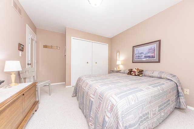 3929 Beech Dr, Ypsilanti, MI 48197 - bedroom with light colored carpet and a closet