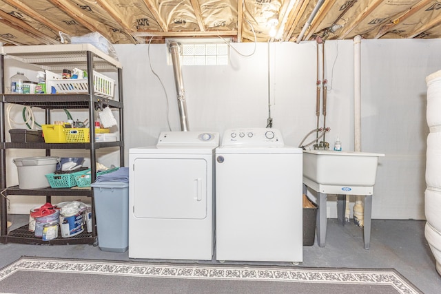 3929 Beech Dr, Ypsilanti, MI 48197 - laundry area with independent washer and dryer