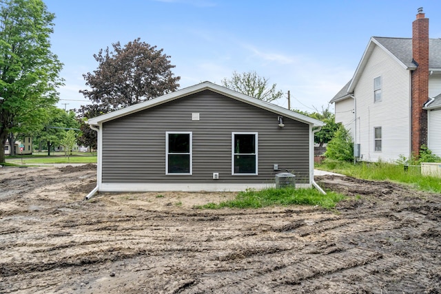 307 N Perrine St, Jackson, MI 49201 - rear view of house