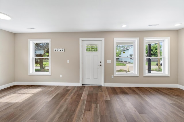 307 N Perrine St, Jackson, MI 49201 - entrance foyer with wood finished floors and recessed lighting