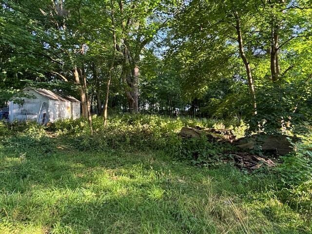 945 Petrie Ave, Norton Shores, MI 49441
