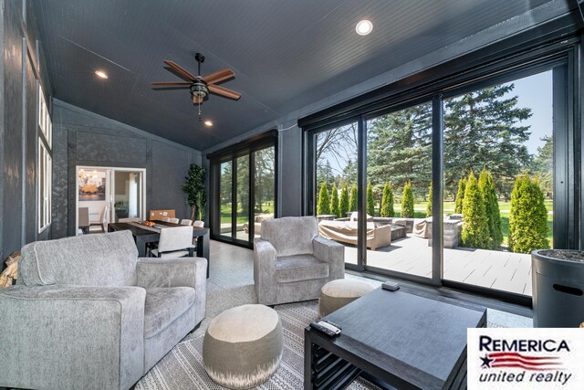 52951 Royal Park Ave, Utica, MI 48315 - living area with ceiling fan and lofted ceiling