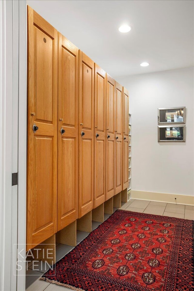 859 Orchard Ave SE, East Grand Rapids, MI 49506 - mudroom featuring recessed lighting and baseboards