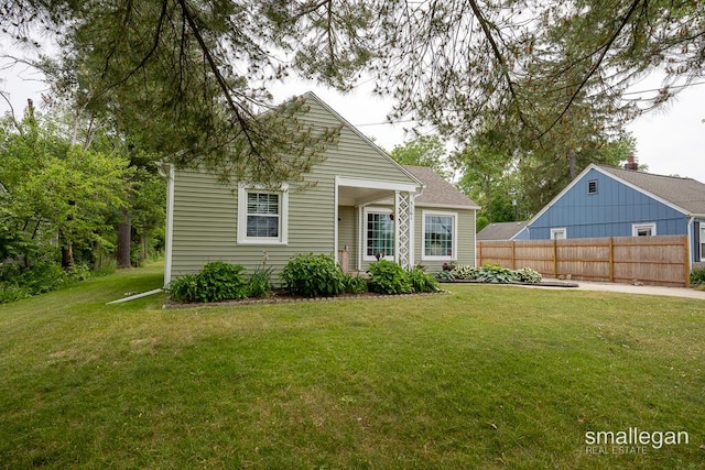 5161 Grand River Dr NE, Grand Rapids, MI 49525 - view of front of home