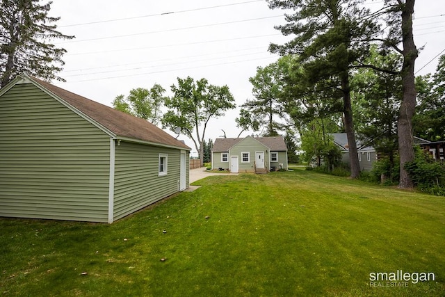 5161 Grand River Dr NE, Grand Rapids, MI 49525 - view of grassy yard