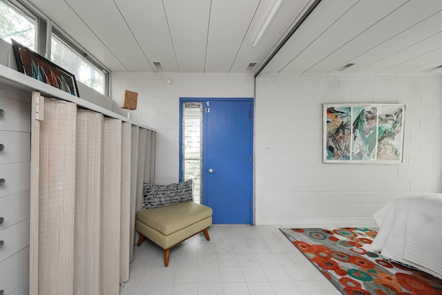 4075 N Delhi Rd, Ann Arbor, MI 48103 - living area featuring concrete block wall