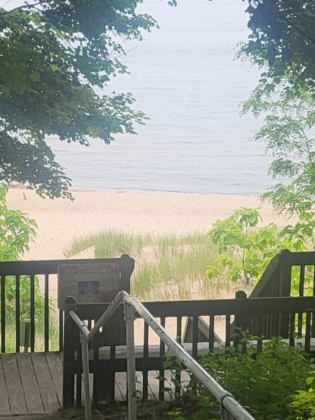15853 Lakeshore Rd, Union Pier, MI 49129