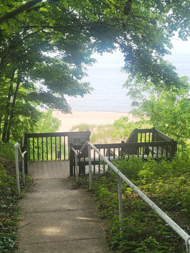 15853 Lakeshore Rd, Union Pier, MI 49129