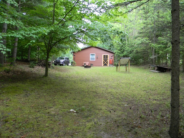 6088 N Larson Rd, Fountain, MI 49410