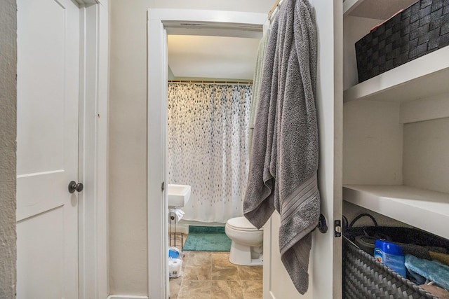 6710 28th Ave, Hudsonville, MI 49426 - full bath with toilet