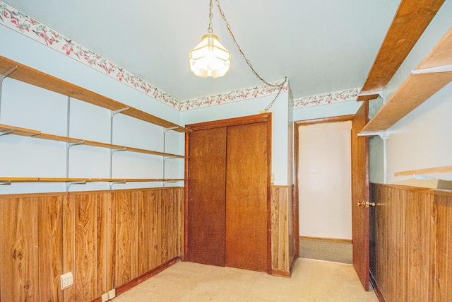246 Ridgeway Rd, Jackson, MI 49202 - hall with wood walls