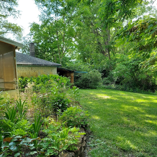 246 Ridgeway Rd, Jackson, MI 49202 - view of grassy yard