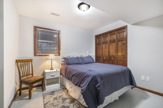 1863 Sunvale Dr SW, Wyoming, MI 49519 - bedroom featuring baseboards