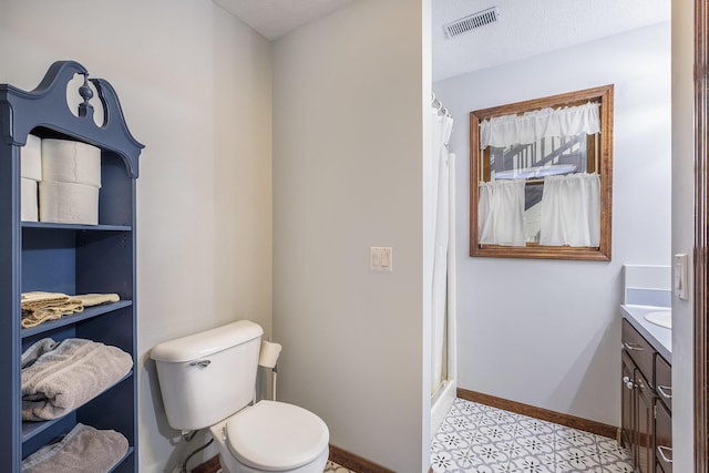 1863 Sunvale Dr SW, Wyoming, MI 49519 - full bathroom with vanity and a shower with curtain