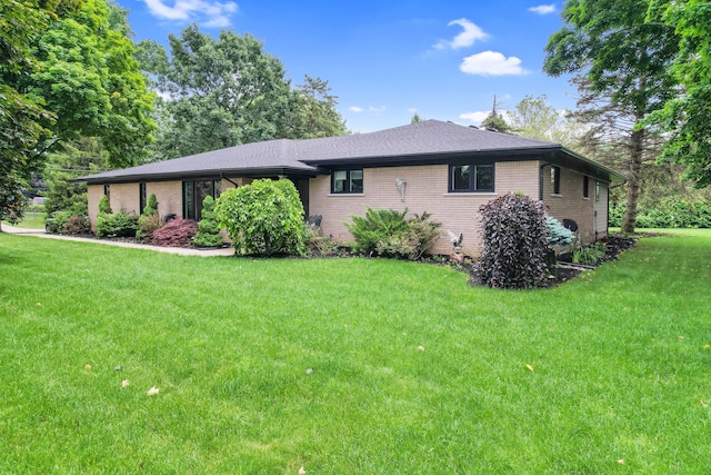 6898 Vernmoor Dr, Troy, MI 48098 - photo 1