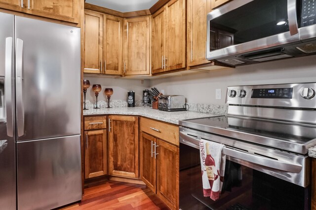 6898 Vernmoor Dr, Troy, MI 48098 - photo 12
