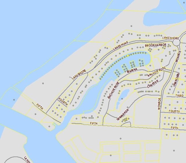 32 Marina Dr N, Manistee, MI 49660