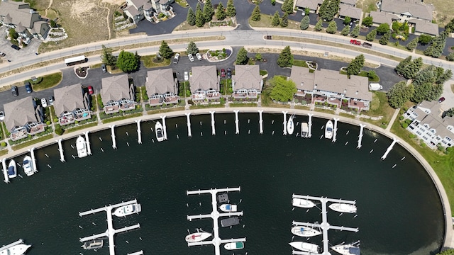 32 Marina Dr N, Manistee, MI 49660