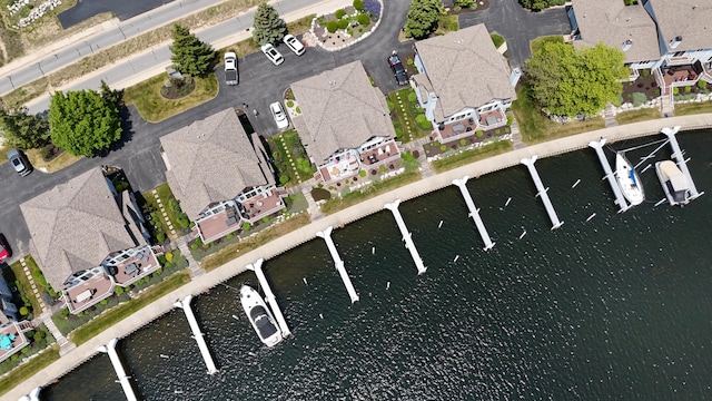 32 Marina Dr N, Manistee, MI 49660