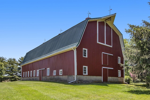 14011 Verona Rd, Marshall, MI 49068 - view of barn featuring a lawn