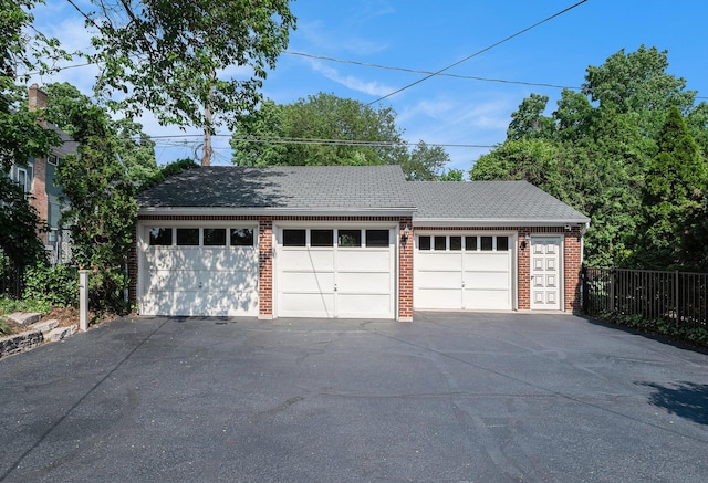 60 Lafayette Ave NE, Grand Rapids, MI 49503 - view of detached garage