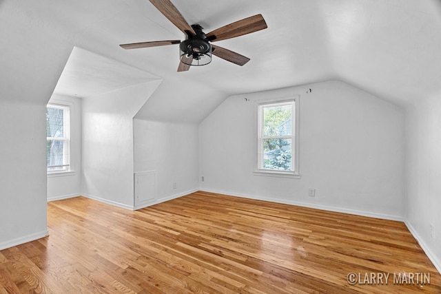 641 52nd St SE, Grand Rapids, MI 49548 - bonus room with light wood-style flooring, a ceiling fan, and vaulted ceiling