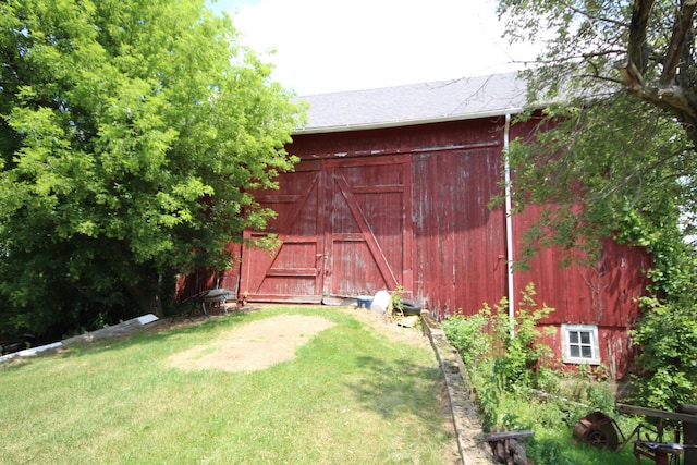 14585 E V Ave, Fulton, MI 49052 - view of barn with a lawn
