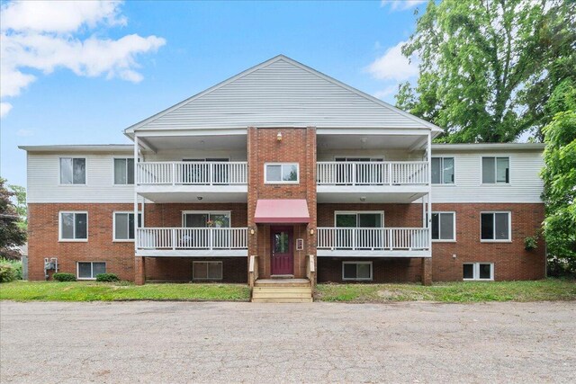 600 W Michigan Ave, Paw Paw, MI 49079 - photo 4