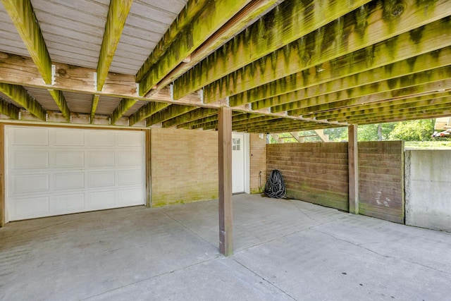 2200 Lindsey Rd, Jackson, MI 49201 - view of garage