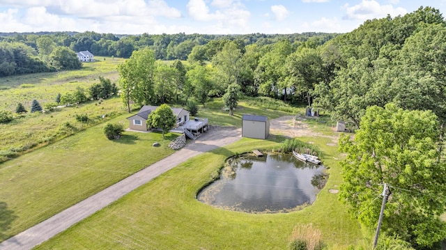2200 Lindsey Rd, Jackson, MI 49201 - aerial view of property and surrounding area with a large body of water