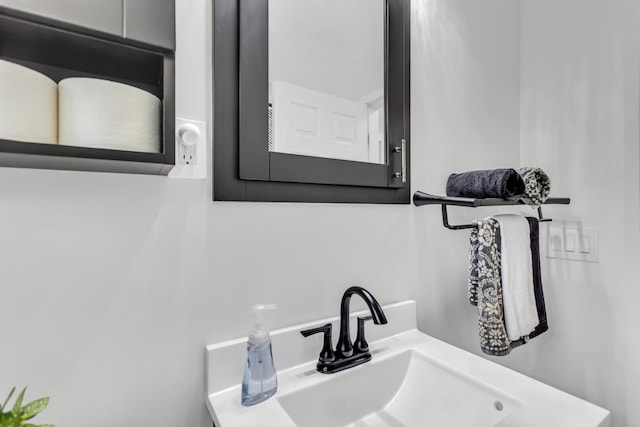2200 Lindsey Rd, Jackson, MI 49201 - bathroom featuring a sink