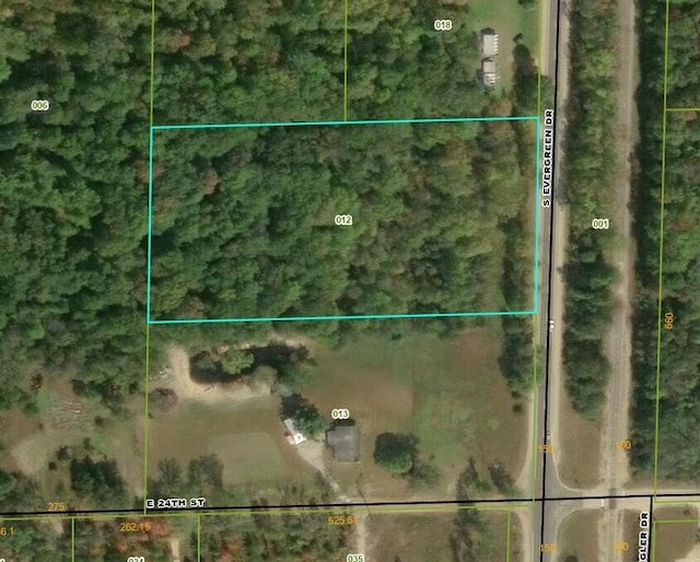 2323 S Evergreen Dr, White Cloud, MI 49349