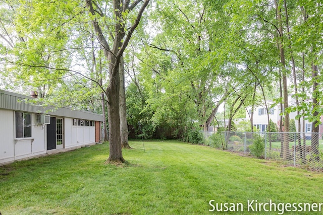 1129 Idema Dr SE, Grand Rapids, MI 49506 - view of yard