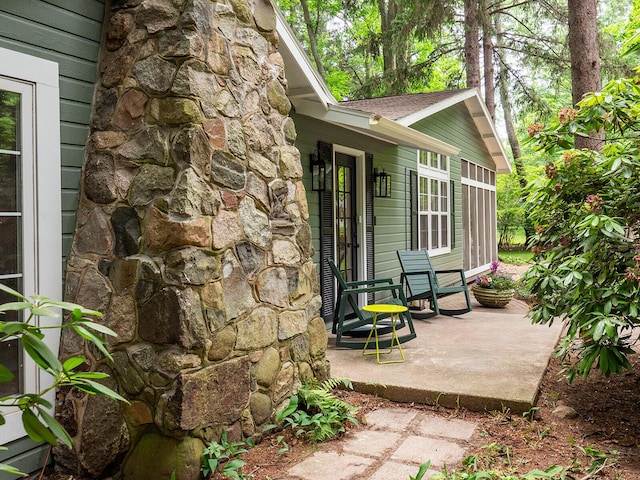 6670 Ravenswood Ave, Sawyer, MI 49125 - view of patio