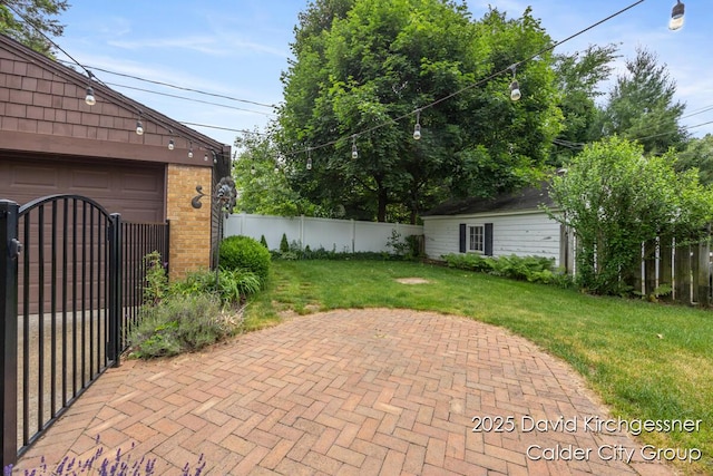1052 Santa Cruz Dr SE, Grand Rapids, MI 49506 - view of patio featuring an outdoor structure