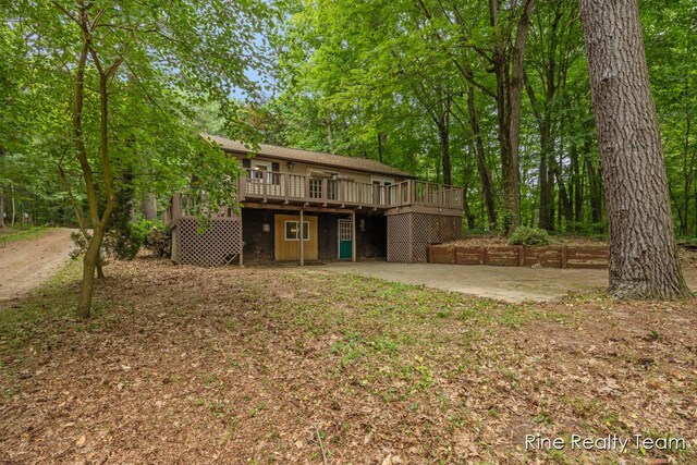 757 E Sidney Rd, Stanton, MI 48888 - view of front of property featuring a deck