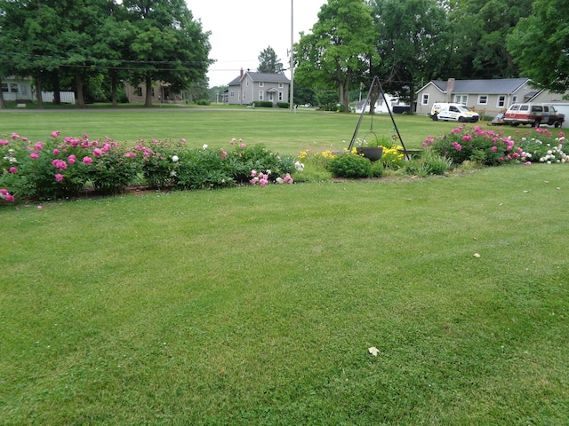 127 Wilber St, North Adams, MI 49262 - photo 4