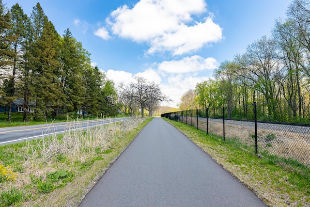 4330 Eastgate Dr, Ann Arbor, MI 48103 - view of community