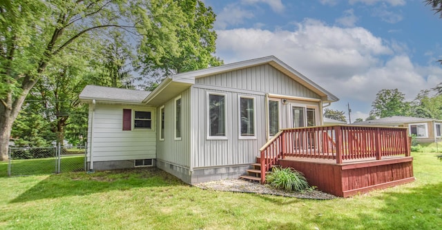 72 Branch Ave, Coldwater, MI 49036 - back of house featuring a wooden deck