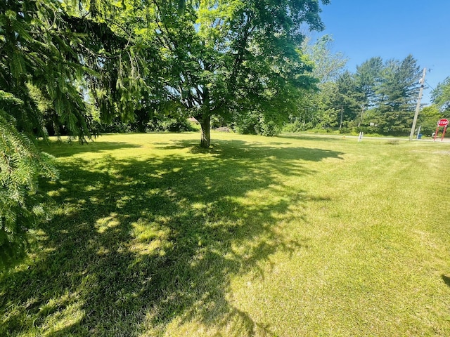 750 Polfus Dr, Benton Harbor, MI 49022
