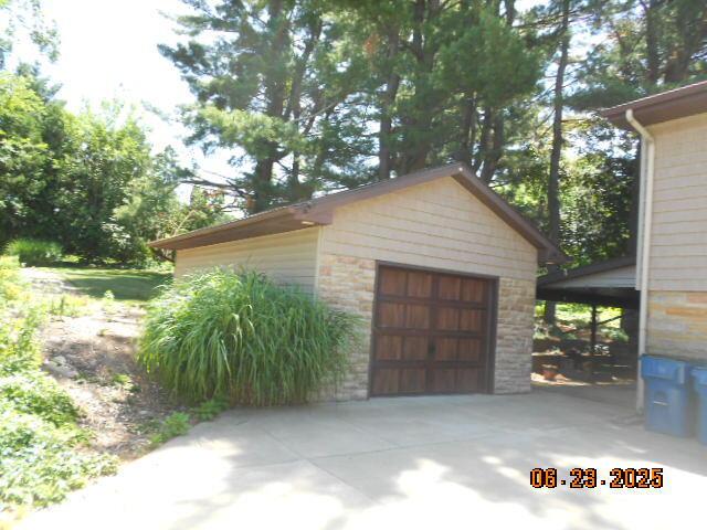 1090 Cadet Ln, Kalamazoo, MI 49009 - photo 8