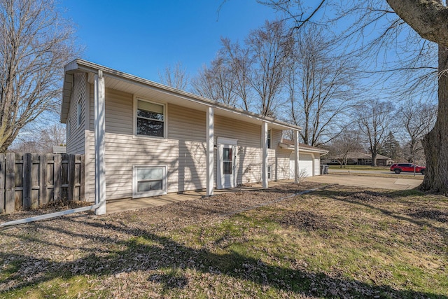 1315 W Glenlord Rd, Saint Joseph, MI 49085 - photo 2