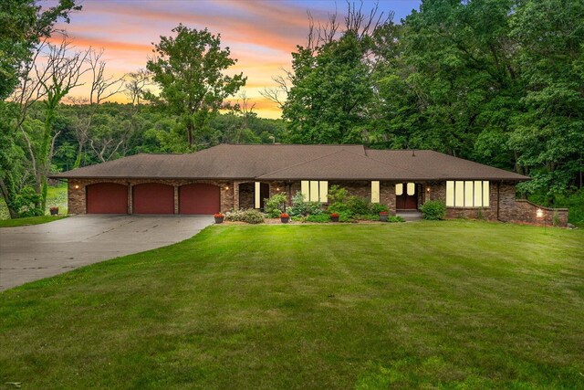 25573 8th Ave, Gobles, MI 49055