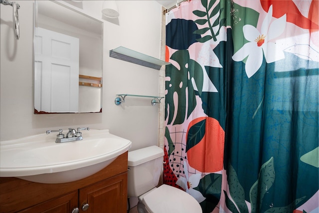 2834 Pittsfield Blvd, Ann Arbor, MI 48104 - full bath with vanity and a shower with curtain