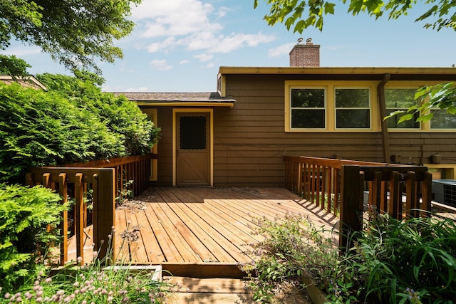 2834 Pittsfield Blvd, Ann Arbor, MI 48104 - view of wooden terrace