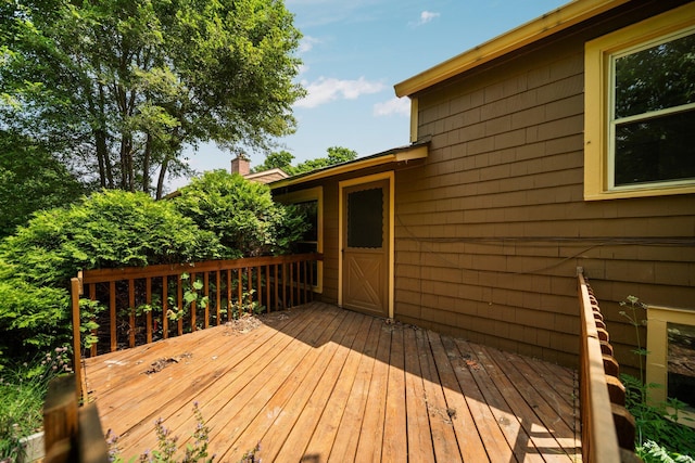 2834 Pittsfield Blvd, Ann Arbor, MI 48104 - view of wooden deck