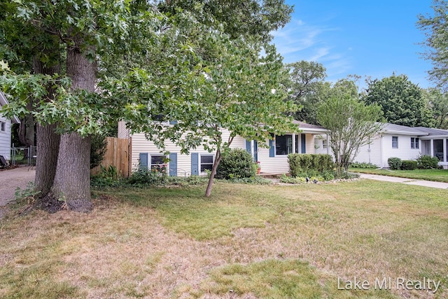 4128 Michael Ave SW, Wyoming, MI 49509 - view of obstructed view of property