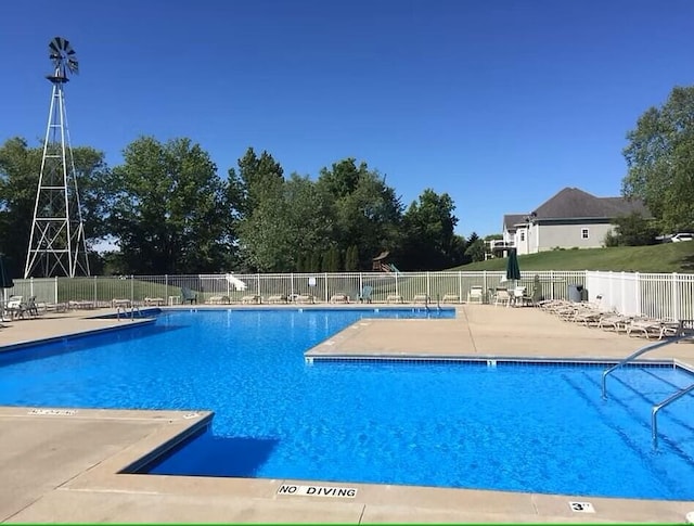 4232 Limousin Ct SW, Grandville, MI 49418 - community pool with a patio area