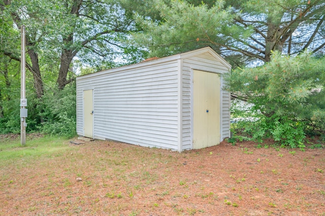 8952 Otterside Dr, Farwell, MI 48622