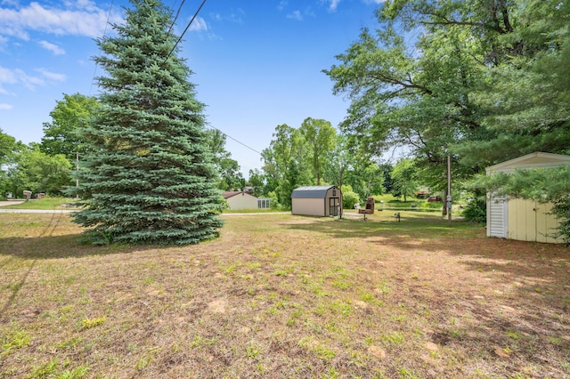 8952 Otterside Dr, Farwell, MI 48622